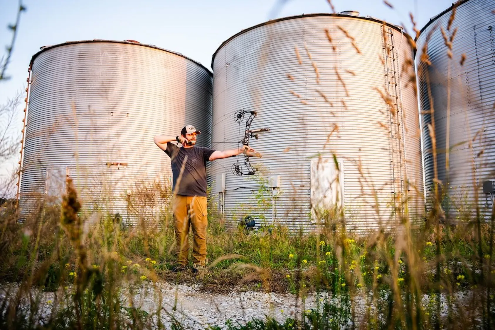 Bowhunting Accuracy Guide: All About Anchor Points, Peep Sights, Proper Techniques, and More Featured Image