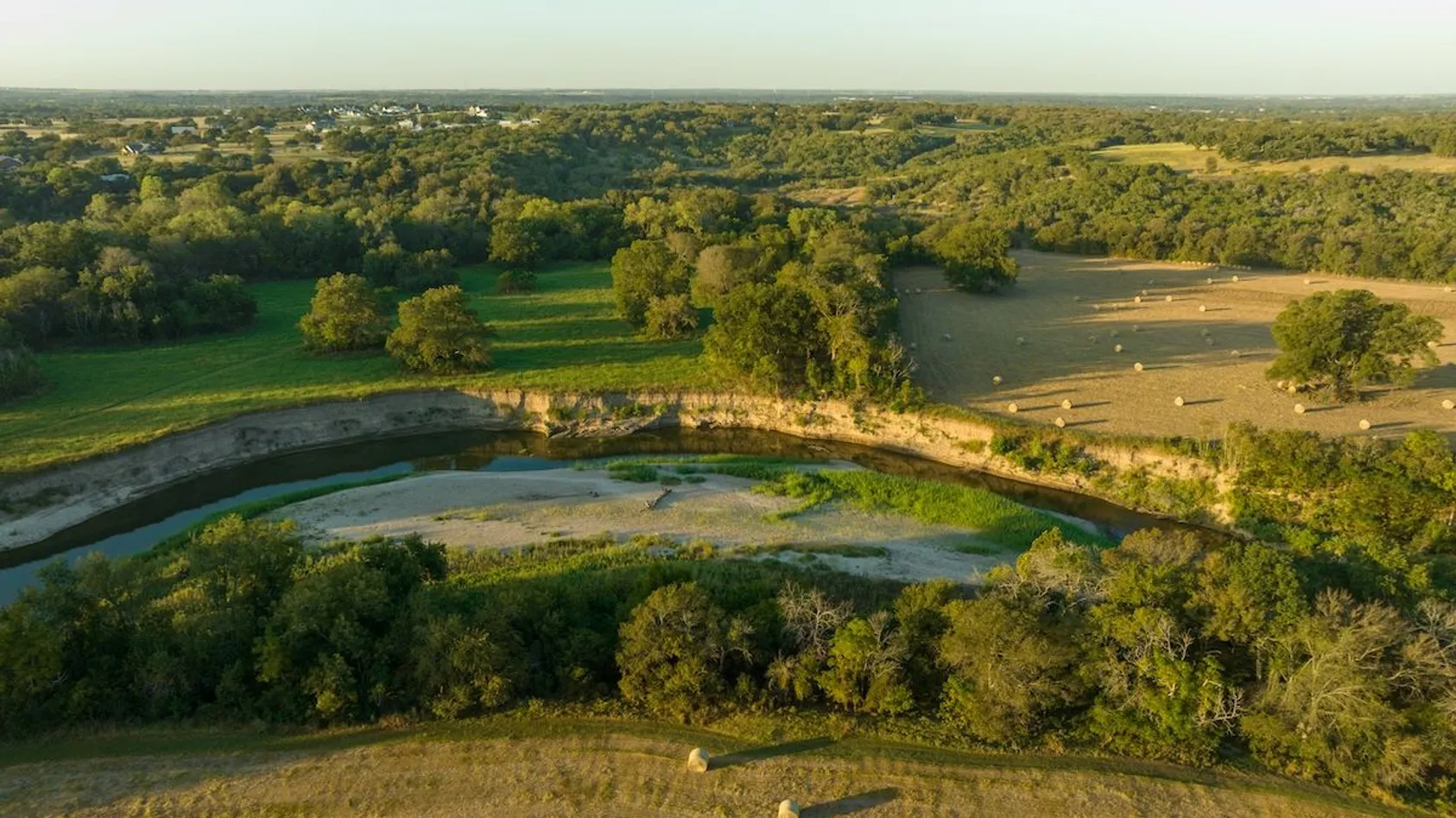 12 Questions Every Texan Should Ask Before Buying Land Featured Image