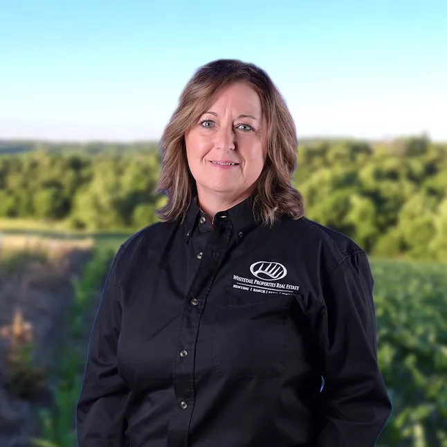 Debbie S. Laux Headshot