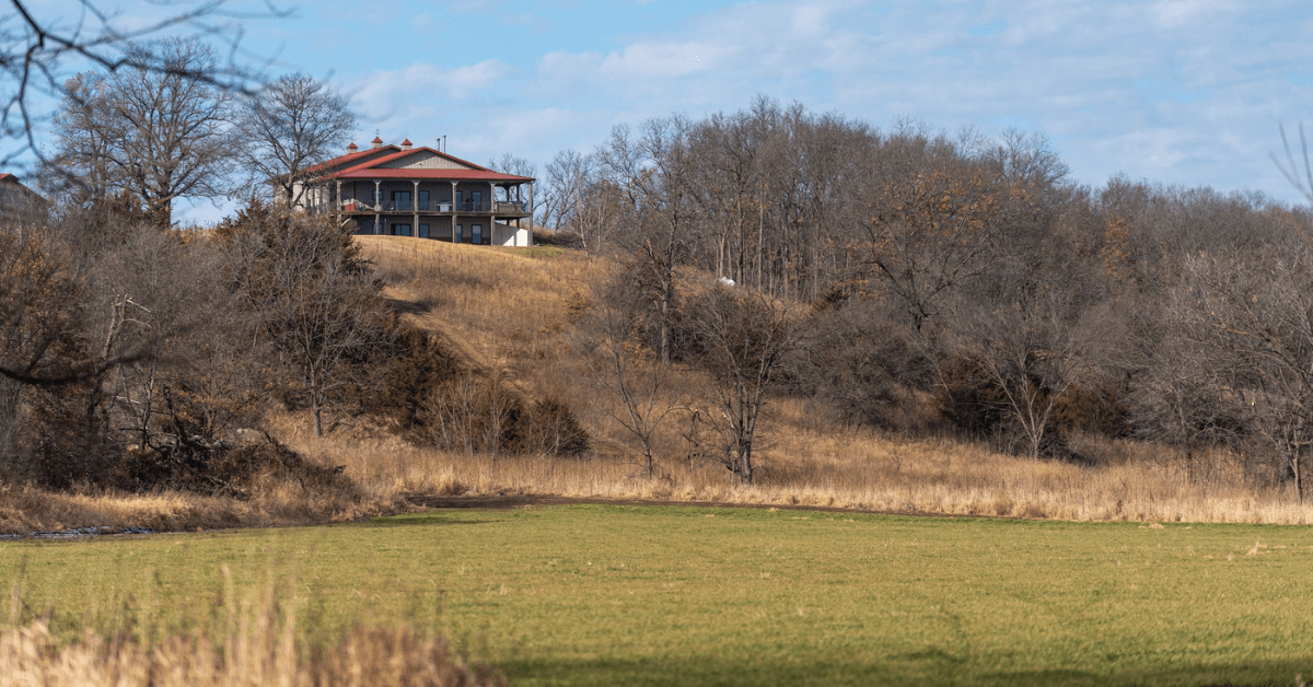 Tips-on-Buying-Hunting-Land-2