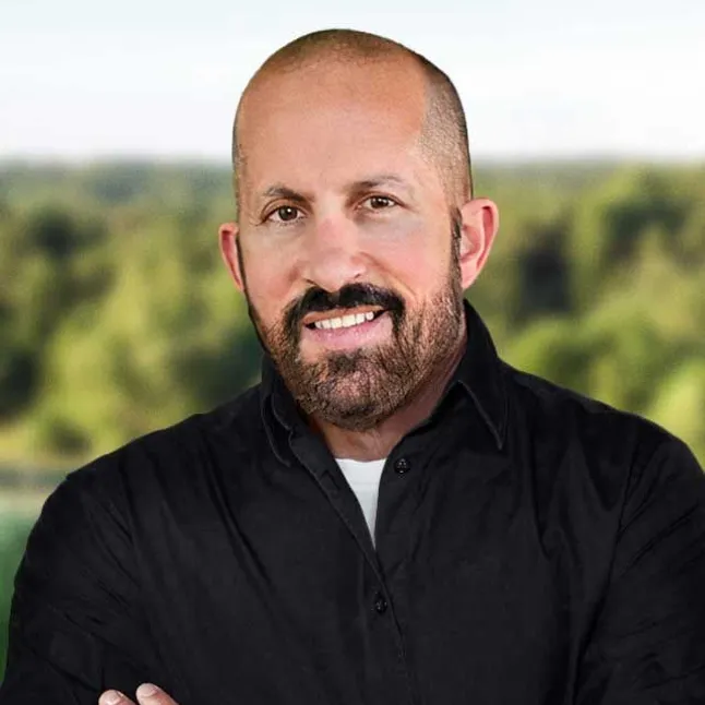 Dan Perez Headshot